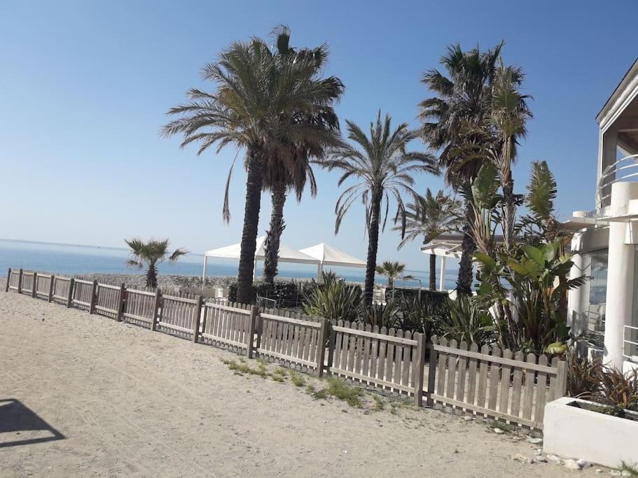 Appartamento Vittoria Pietra Ligure Buitenkant foto